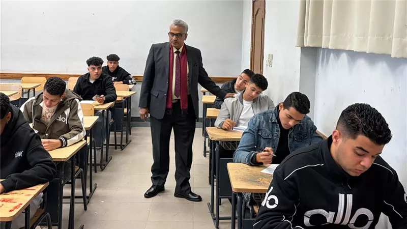 «نيولوك».. لأول مرة في امتحانات جامعة حلوان التكنولوجية الدولية