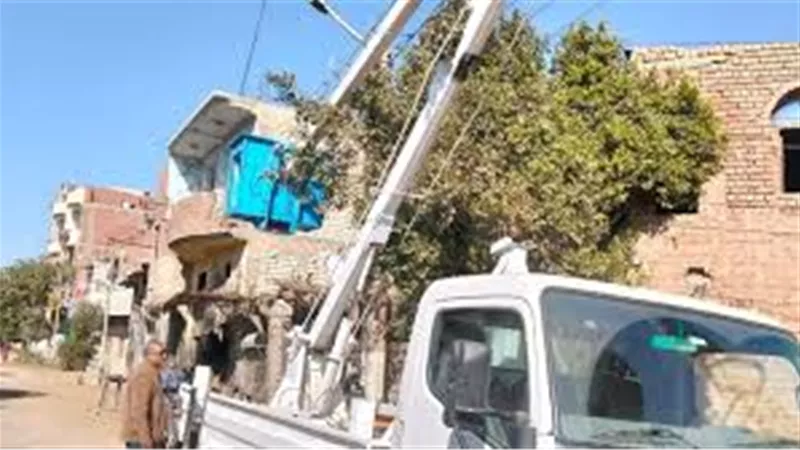 حملات ميدانية بإهناسيا لمواجهة التعديات ورفع كفاءة الشوارع