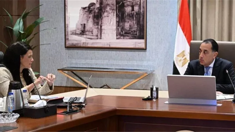 مصر 2030.. نمو اقتصادي 7.5% واستثمارات خاصة تقود التنمية