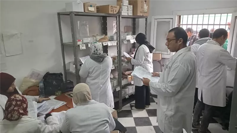 فحص 1300 مواطن في قافلة صحية مكثفة بسدمنت الجبل خلال يومين