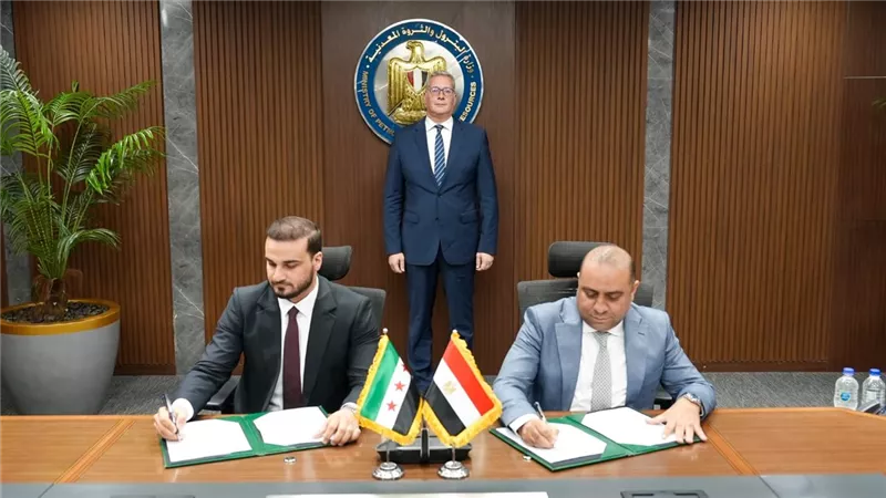 مصر تعزز دورها الإقليمي للطاقة بتوقيع مذكرتي تفاهم مع سوريا