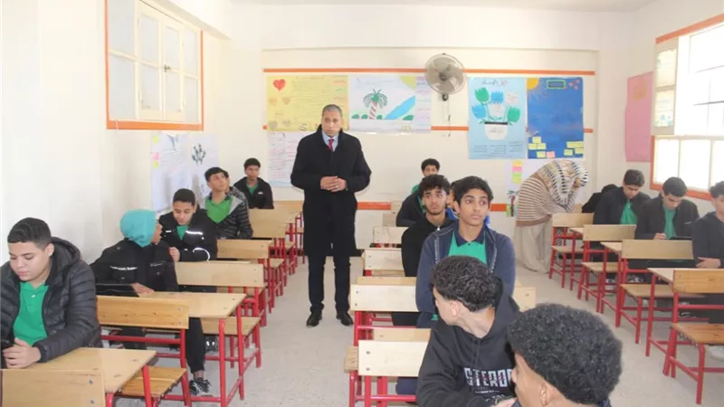 طلاب الإعدادية بالجيزة«النماذج الاسترشادية فين؟» وتعديل جدول من غير إنذار