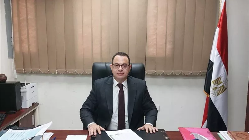 ضبط 73 بطاقة تموينية بالمنيرة وتحرير 25 مخالفة للمخابز في الجيزة