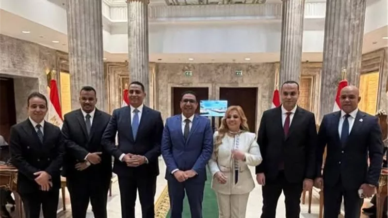 نواب «مستقبل وطن» بالجيزة يستلمون بطاقات عضوية مجلس النواب| صور