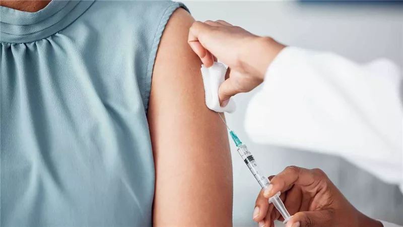 ماذا يحدث للجسم بعد تلقي لقاح الإنفلونزا؟