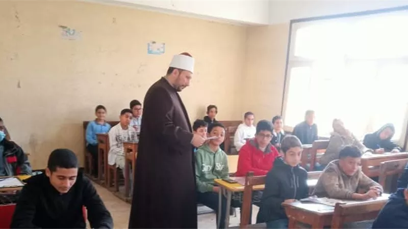 «الإسكندرية الأزهرية» تتابع امتحانات النقل للمرحلتين الابتدائية والإعدادية