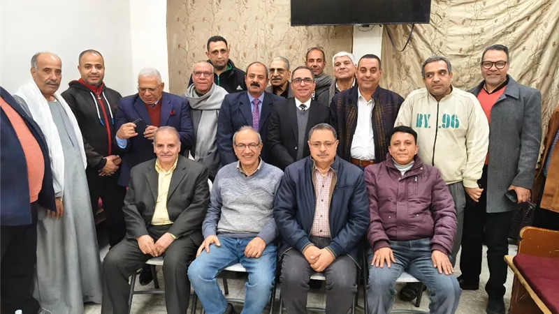 وفد «حماة الوطن» بمركز ناصر يزور الكنيسة الخمسينية للتهنئة بعيد الميلاد