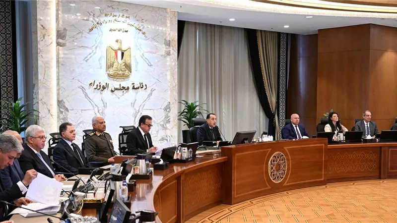 مدبولي: خطة لتوطين صناعة الاتصالات وتستعد للمرحلة الثانية من 