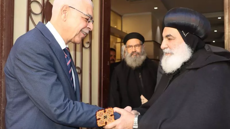 رئيس جامعة المنوفية يهنئ أقباط مصر والمحافظة بعيد الميلاد المجيد 