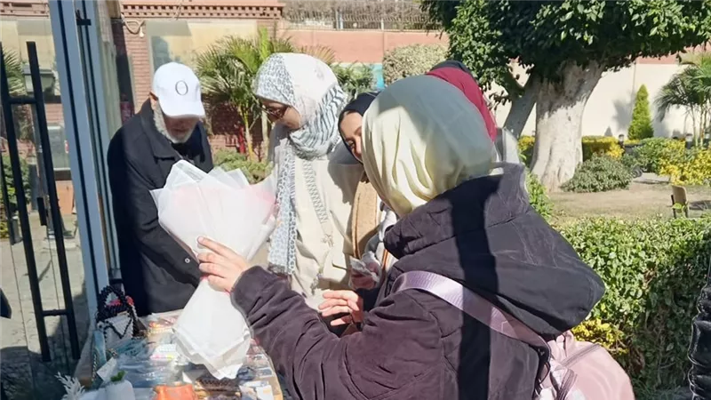 مكتبة مصر العامة بأسيوط تنظم معرضا ضمن مبادرة 
