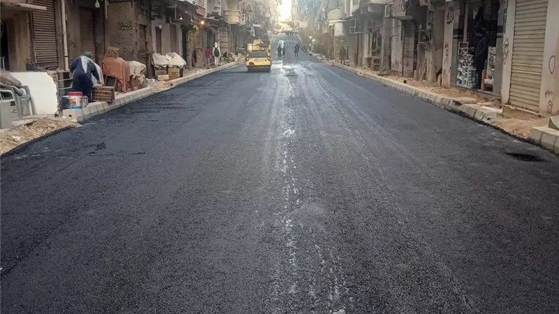  بعد جولة مفاجئة للمحافظ.. رصف شارع الطيار أحمد سعود