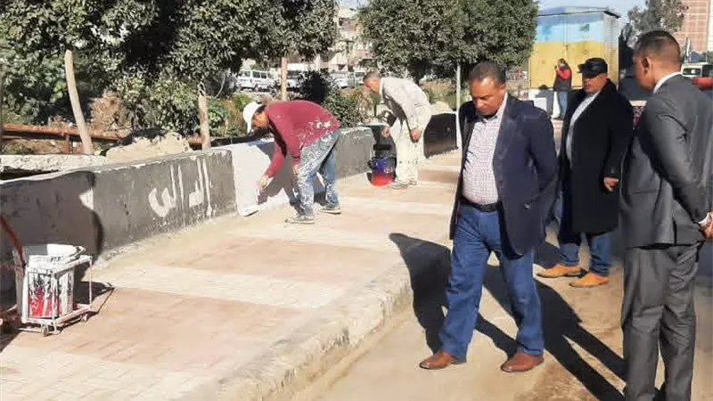 رئيس مدينة دمنهور يتفقد محيط الكنائس استعدادًا لاحتفالات عيد الميلاد