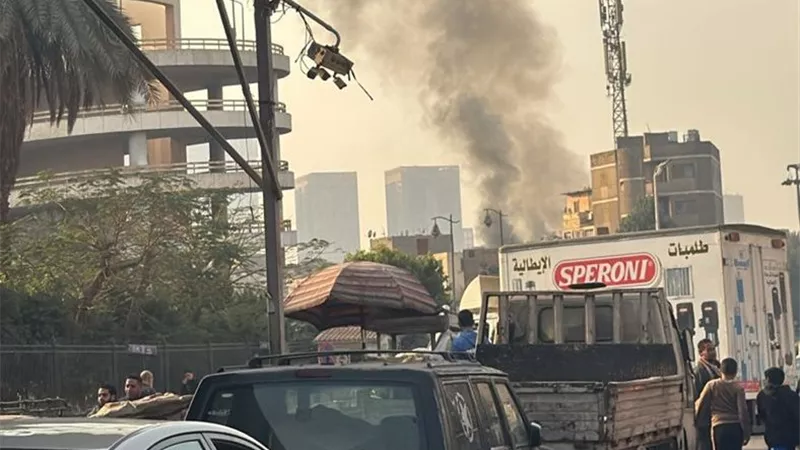 فحص حريق مخزن قطع غيار بوسط البلد للوقوف على ملابساته