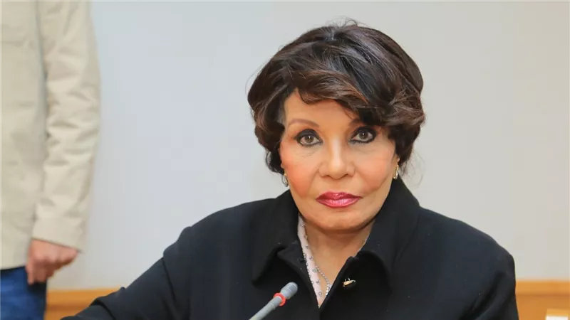 فردوس عبد الحميد: ممتنة لتكريمي من المسرح العربي