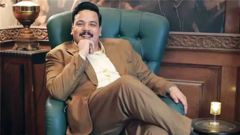 مصطفى غريب «بيقلش» على شعر هنا الزاهد 