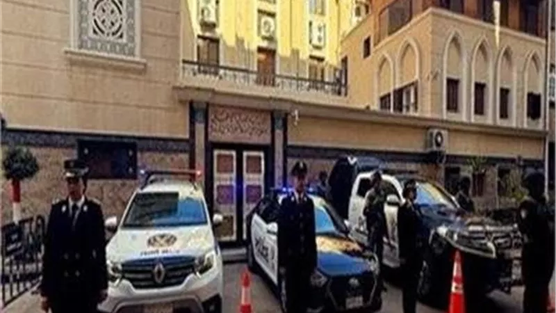  مدير أمن سوهاج يتابع تأمين احتفالات عيد الميلاد