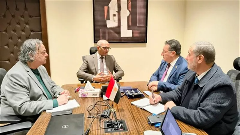 «الإسكان» تبحث التعاون مع تحالف مصري نمساوي في تحلية مياه البحر