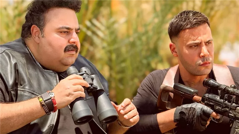 بصورة مع شيكو.. محمد إمام يعلن انتهاء تصوير فيلمه الجديد 