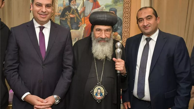 نائب محافظ بورسعيد  يزور عددًا من الكنائس ويقدم التهنئة بعيد الميلاد 