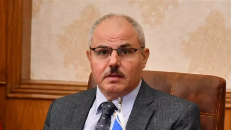 رئيس جامعة قناة السويس : دعم المواهب الطلابية أولوية قصوى 