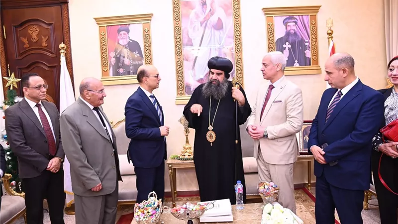 المنشاوي يهنئ الأنبا بيسنتي أسقف أبنوب والفتح وأسيوط الجديدة