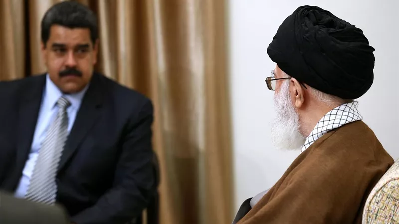 «بعد نيكولاس».. هل يواجه المرشد الإيراني «خامئني» مصير الاعتقال؟|فيديو
