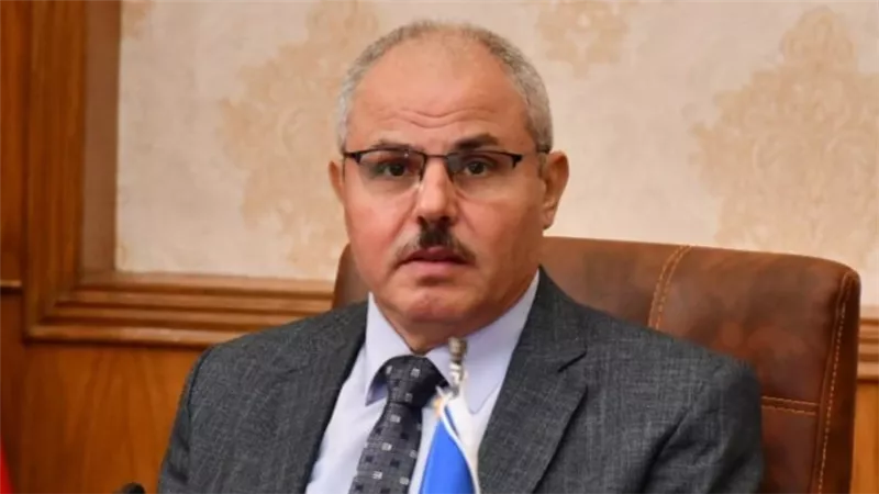  «الإسماعيلية الجديدة الأهلية» تحتفي بإنجاز أدبي جديد لطالب الطب البشري