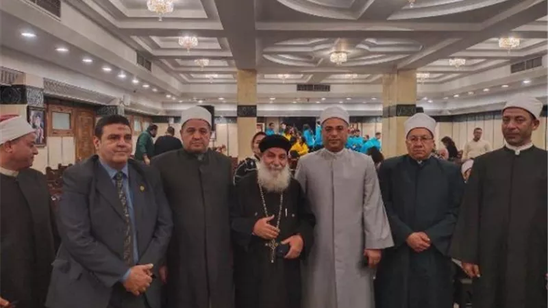 «أوقاف القليوبية» والأزهر يشاركون الأقباط احتفالات عيد الميلاد المجيد