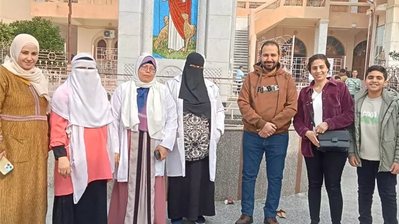 انتشار الفرق الطبية لتأمين احتفالات عيد الميلاد المجيد بكنائس الفيوم 
