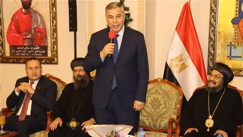 رئيس جامعة الإسكندرية يهنئ الأقباط بعيد الميلاد المجيد