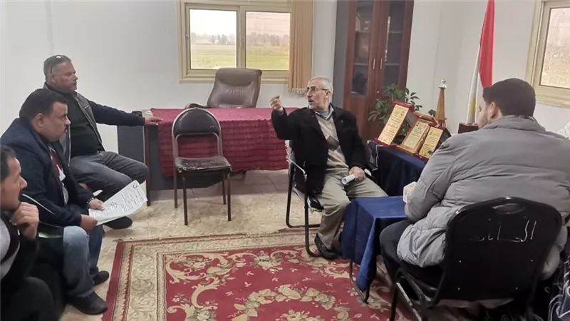 محافظ البحيرة توجه بمتابعة تكثيف العمل الميداني لتقديم خدمات متميزة
