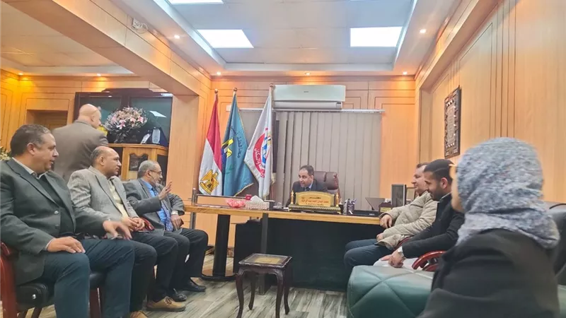 وكيل وزارة الصحة بأسيوط يبحث آليات التعاون مع نقابة العلاج الطبيعي