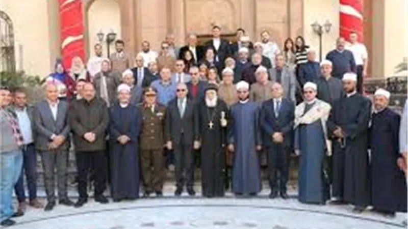أوقاف المنيا تشارك في تقديم التهنئة بعيد الميلاد بمطرانية ملوي  