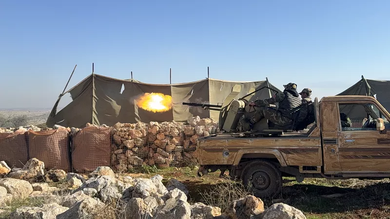 المرصد السوري يدق ناقوس الخطر.. وحلب تتفكك بالبندقية والرصاص|فيديو