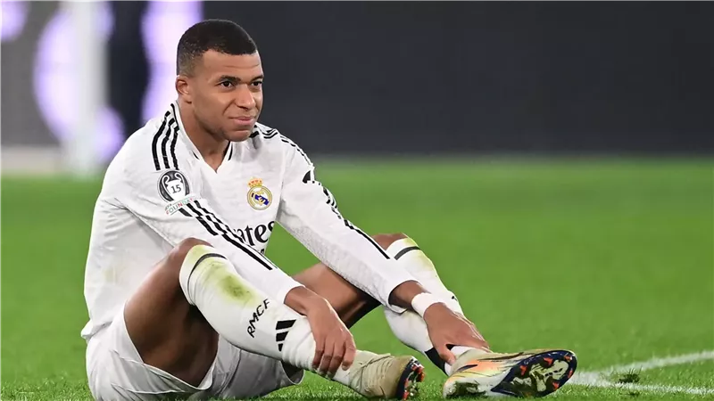 إصابة كيليان مبابي تُبعده عن الملاعب قبل كأس العالم 2026