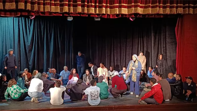 تكريم 5 نقاد في مهرجان المسرح العربي غدا 