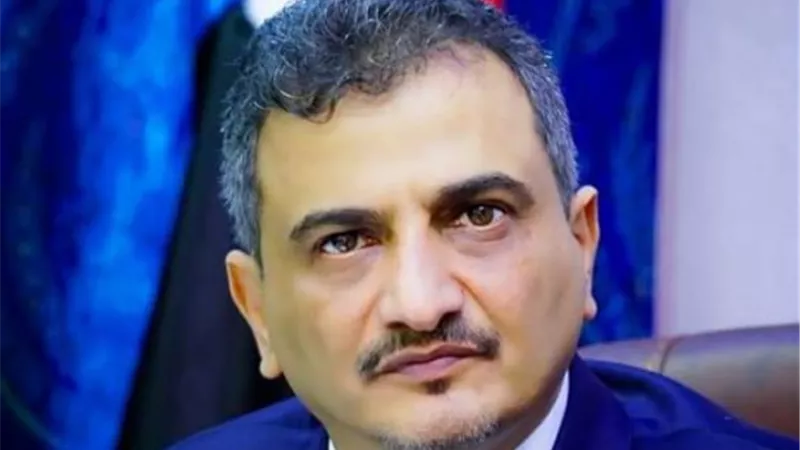 توجه بإقالة محافظ العاصمة اليمنية المؤقتة عدن واستبداله بآخر 