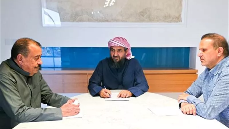 أول لقاء لقائد ألوية العمالقة مع  بن بريك بعد دخولها للعاصمة عدن 