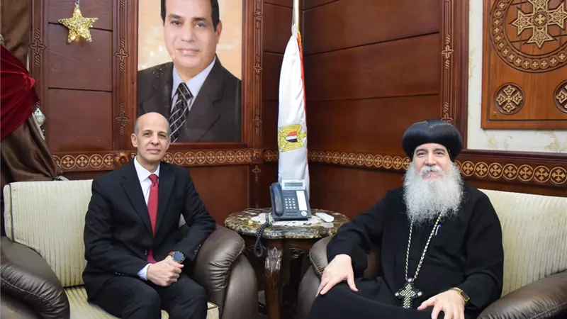 رئيس جامعة بني سويف يشارك الكنائس والأديرة احتفالات عيد الميلاد المجيد