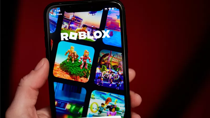 «التحقق الإلزامي».. شروط جديدة تضعها «Roblox» على المستخدمين