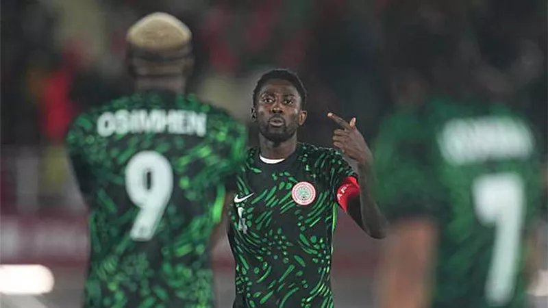 الحكومة النيجيرية تحل أزمة مستحقات لاعبي المنتخب قبل مواجهة الجزائر