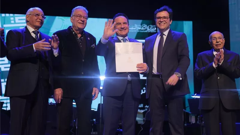 وزارة الثقافة تكرم الفنان الكبير محمد ثروت في عيد الثقافة اليوم