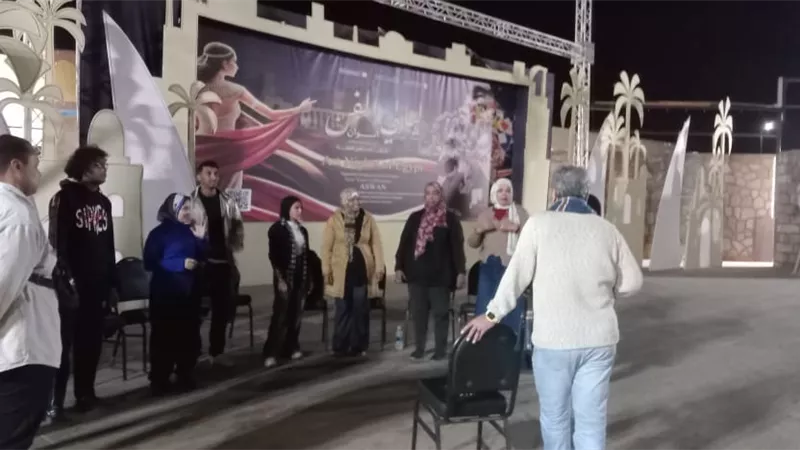 أساسيات الإخراج والأداء المسرحي ضمن مهرجان المسرح العربي بأسوان