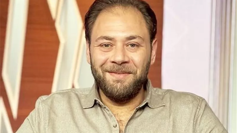 محمد علي رزق يتعرض لحادث سير على طريق الواحات