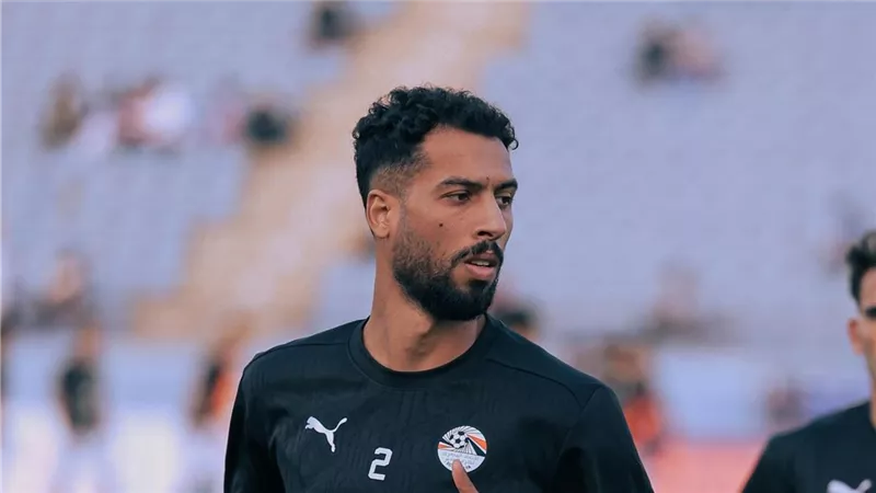  مدحت عبد الهادي يحذر من الدفع بخالد صبحي أمام كوت ديفوار