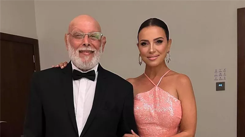 ريهام عبد الغفور عن والدها: «قد إيه أنا محظوظة»