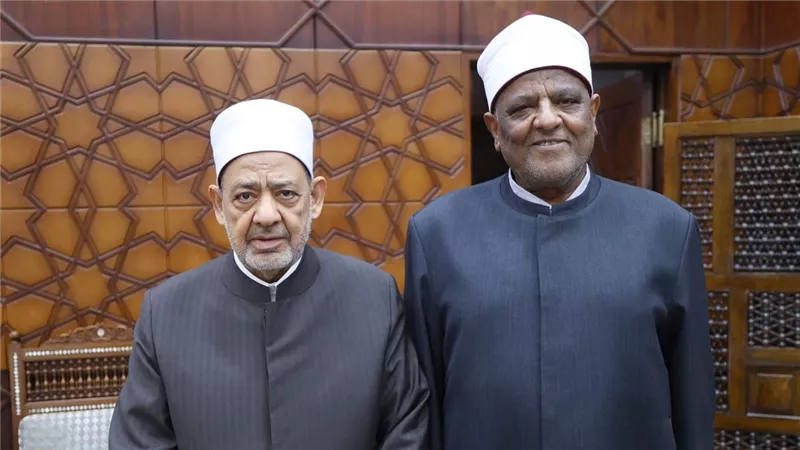 شيخ الأزهر يرفض الاحتفال بمولده: استحي من الله أن احتفل وأهل غزة يموتون