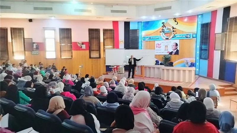 «تعليم الوادي الجديد» تكثف مراجعات الإعدادية قبل امتحانات نصف العام