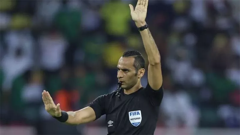 ذكرى سيئة تطارد منتخب مصر مع مصطفى غربال حكم مباراة كوت ديفوار