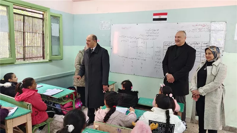 مدير «تعليم الاسكندرية»: اتخاذ إجراءات حازمة ضد المخالفين بالامتحانات